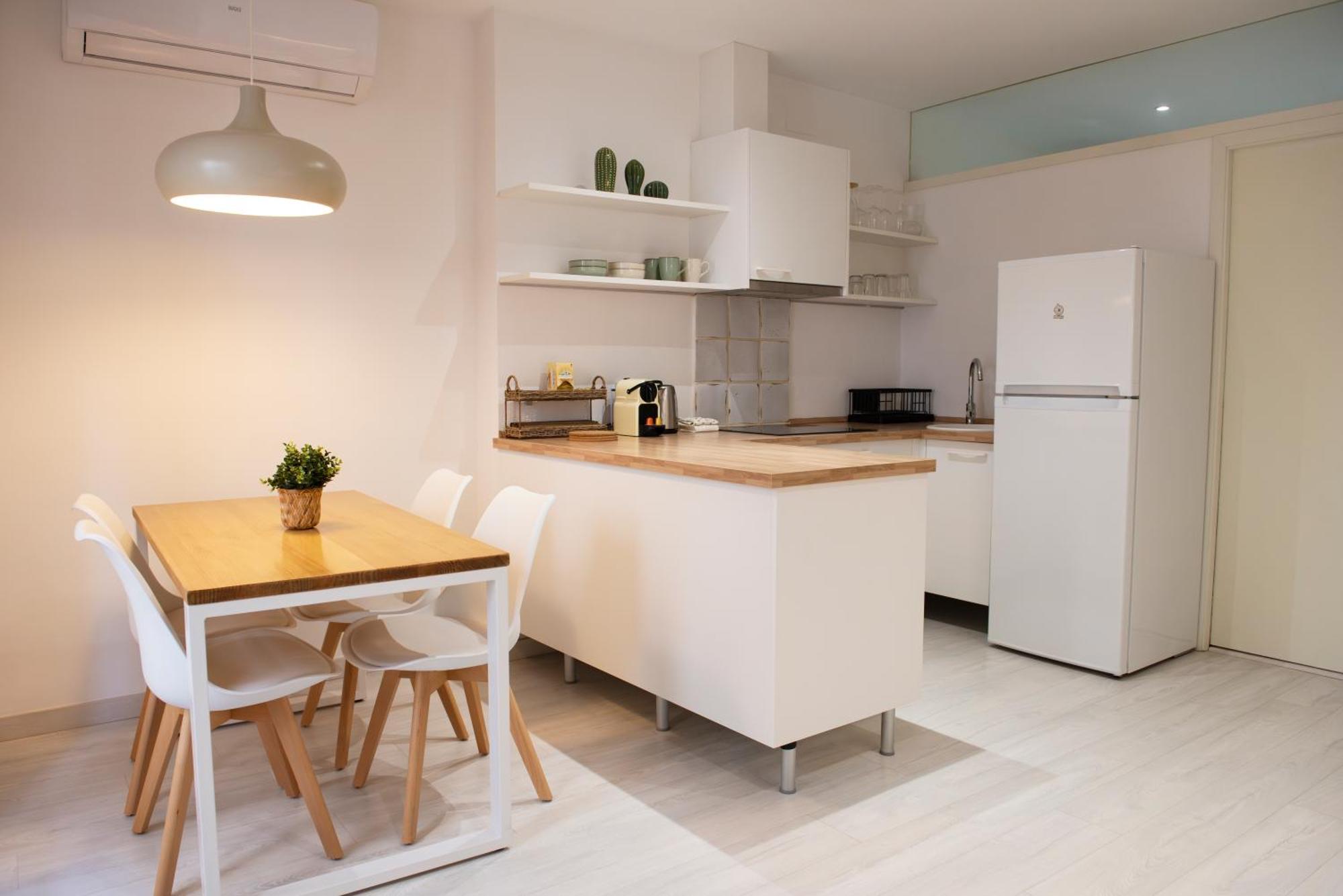 Elena Apartments Girona Ngoại thất bức ảnh